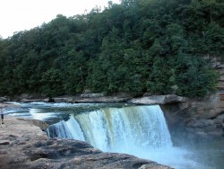 1022-Cumberland-Falls,-cataract,-Cumberland-River,-Kentucky